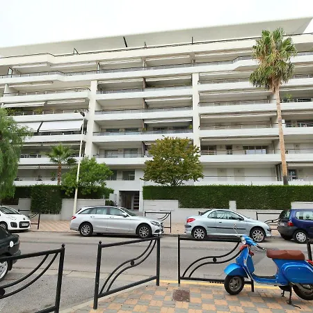 Cristal Croisette-4 By Interhome