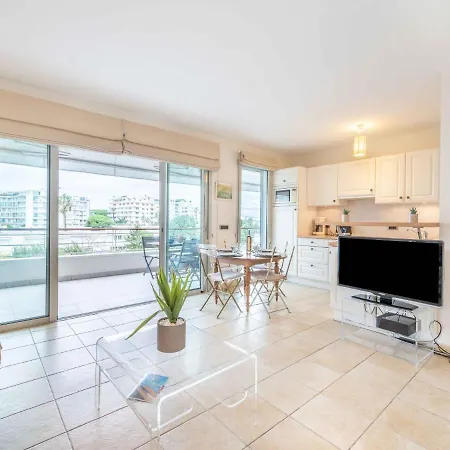 Cristal Croisette-4 By Interhome *