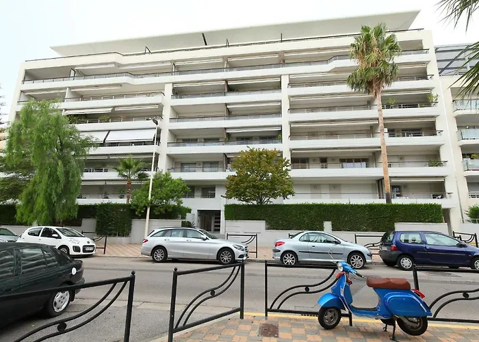 Cristal Croisette-4 By Interhome