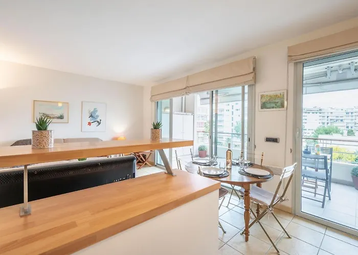 Апартаменты Cristal Croisette-4 By Interhome *